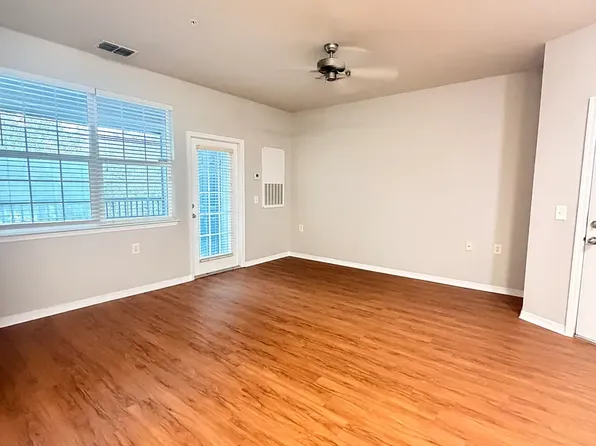 1429 Villa Capri Cir APT 201, Odessa, FL 33556