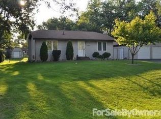 2N344 Pleasant Ave, Glen Ellyn, IL 60137