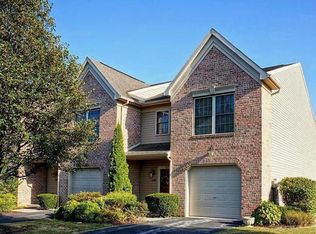 411 Stonehedge Ln, Mechanicsburg, PA 17055
