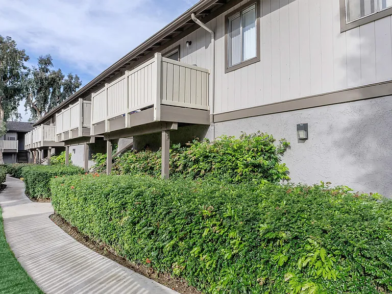 Monte Verde Apartment Homes — Photo 2
