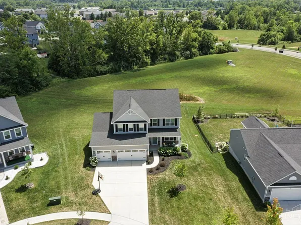 470 Pleasant Ridge Dr, Lebanon, OH 45036