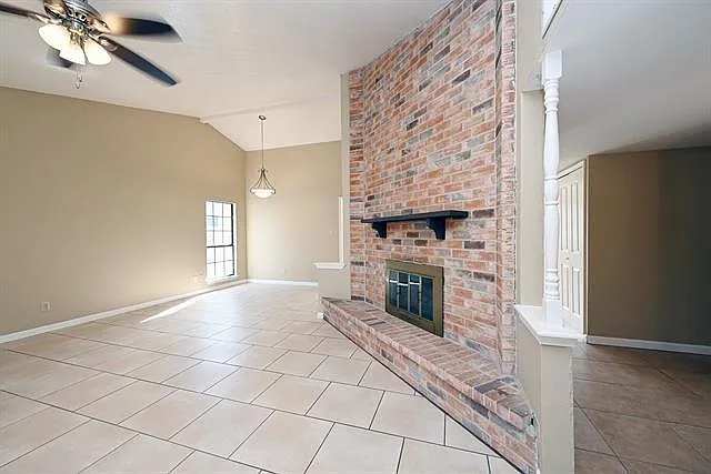 4325 Ireland Dr — Photo 5
