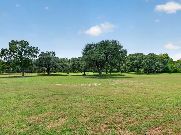 0 Artesian Park Ln, Brenham, TX 77833