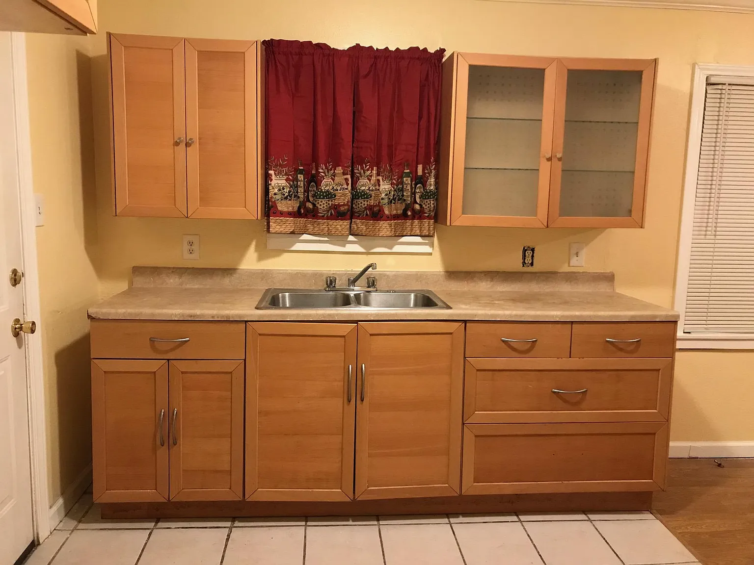 2 bed, 940 sqft, $845 — Photo 2