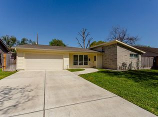 6626 Sandstone St, Houston, TX 77074