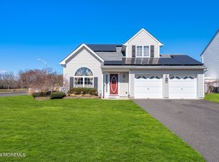 60 Grand Teton Ave, Howell, NJ 07731