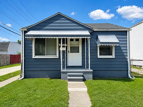 12524 Prospect Ave Photo 1