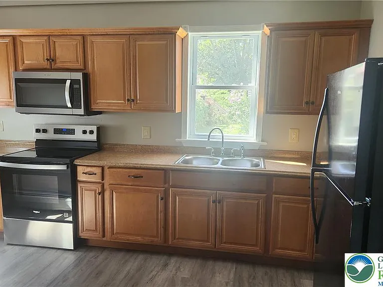 28 E Walnut St — Photo 6