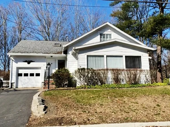 19 Roosevelt Ave, Oneonta, NY 13820