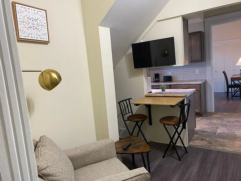 17 Hanna Pl #A-D — Photo 1