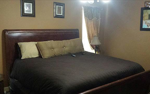 2nd image of 320 Oak Creek Cir
