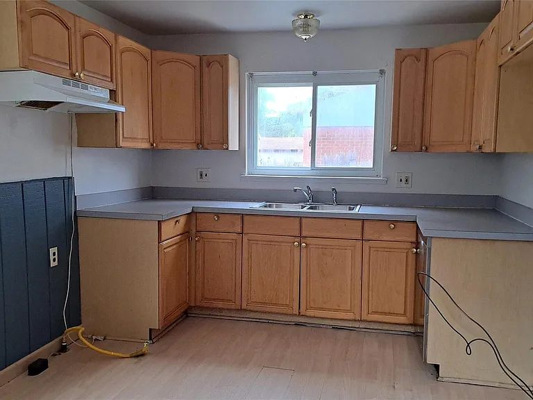 30525 Cherry Ave — Photo 5