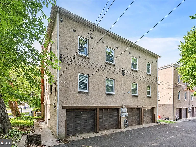 120 Clement Rd #D — Photo 8