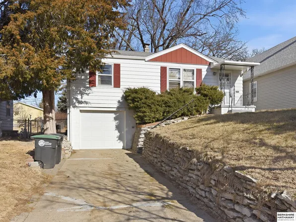 1328 Washington St, Omaha, NE 68107
