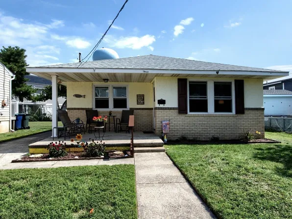 3 Girard Pl, Brigantine, NJ 08203