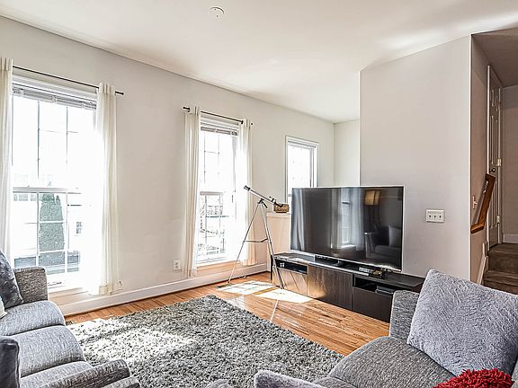 5th image of 2428 Terra Cotta Cir