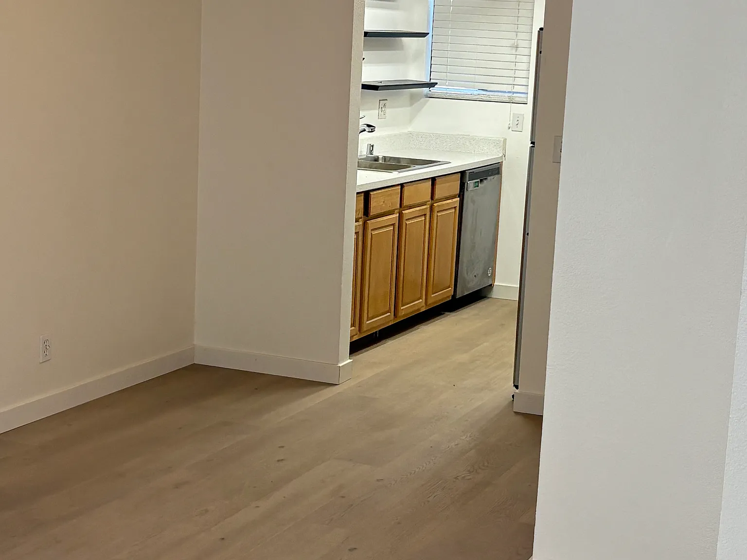 2 bed, 780 sqft, $2,950 — Photo 2
