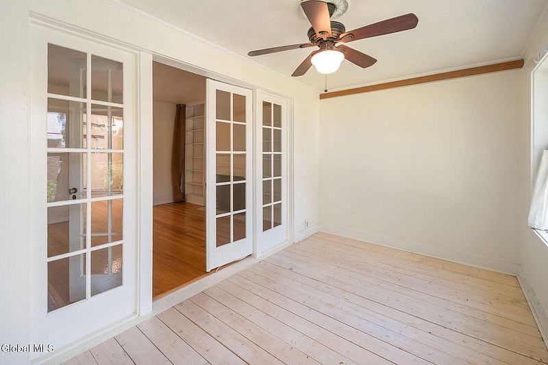 5th image of 45 Fairlawn Avenue