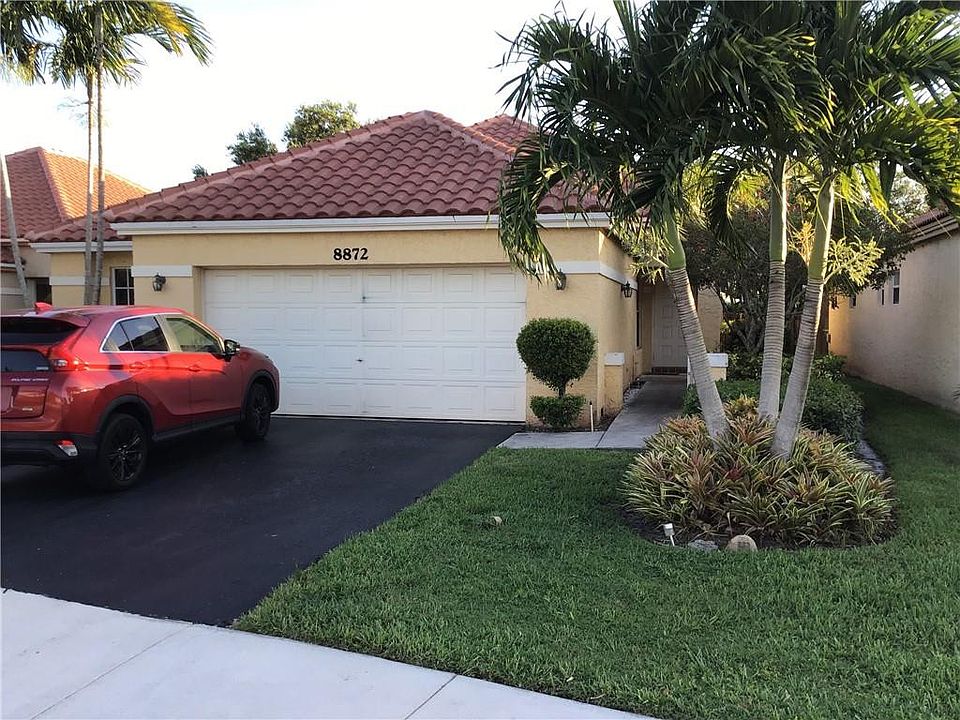 1st image of 8872 Lake Park Circle
