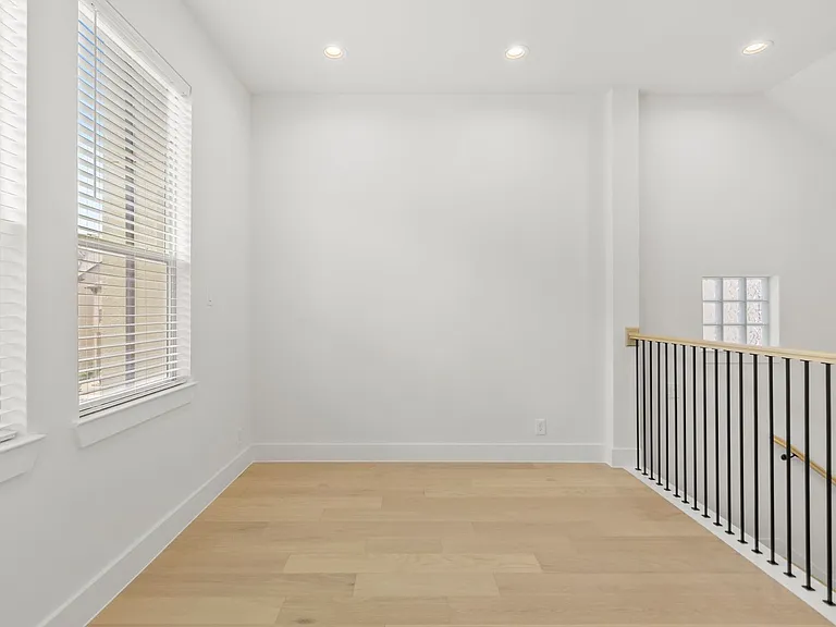 10607 Enclave Shadows Ct — Photo 29