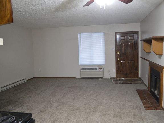 4th image of 2331 S McKinley St APT B