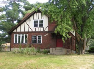 3420 Woodford Rd, Cincinnati, OH 45213