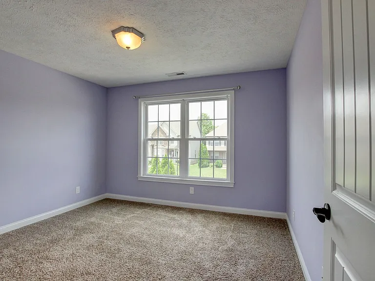 716 Cavalier Dr — Photo 51