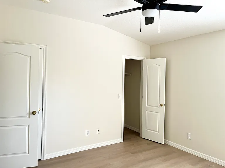 5884 Fishhawk Ridge Dr — Photo 9