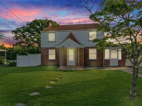 14 Tanager Dr, Mc Kees Rocks, PA 15136
