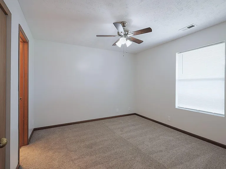2221 S Street — Photo 59