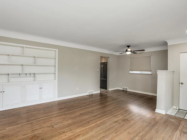 22826 Frederick Ave — Photo 7