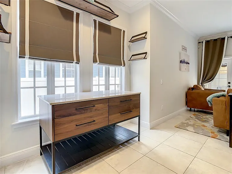 220 W Minnehaha St — Photo 19