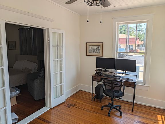 5th image of 1002 N 5th St #B