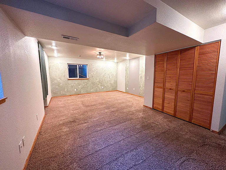 7215 Brentford Dr — Photo 24