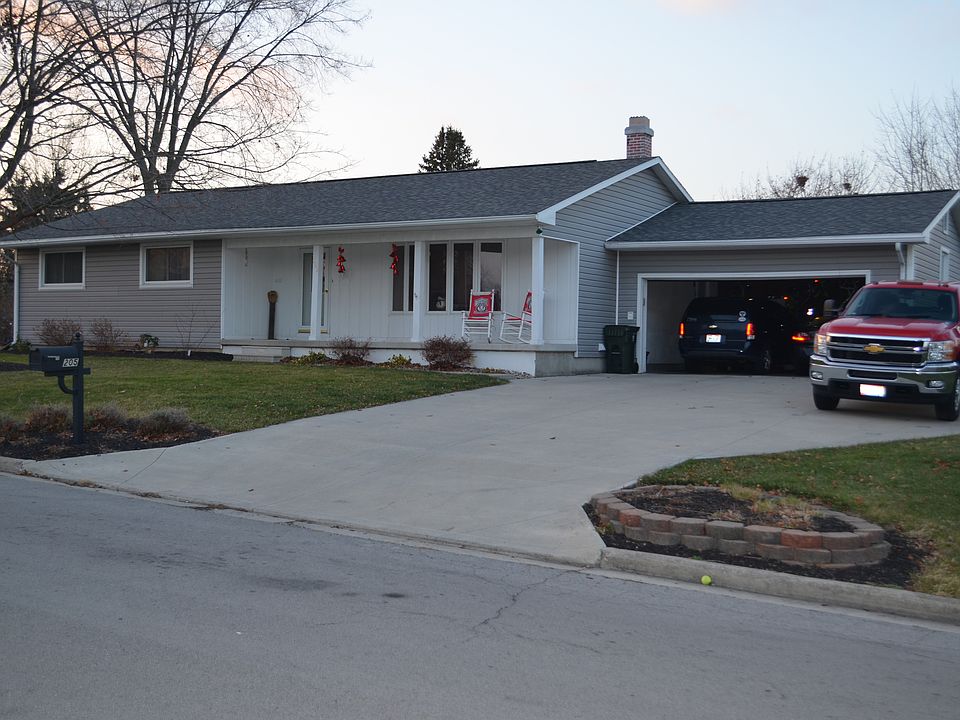 1st image of 205 Hillcrest Dr