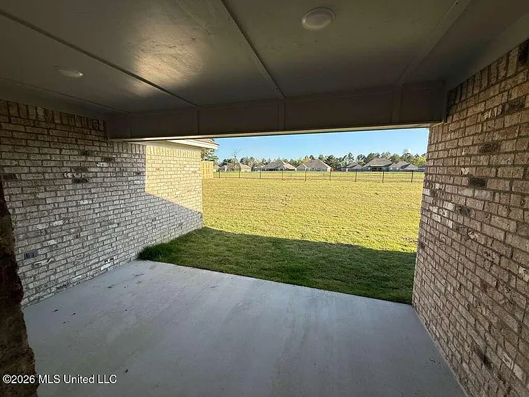 571 Patrick Farms Dr — Photo 45
