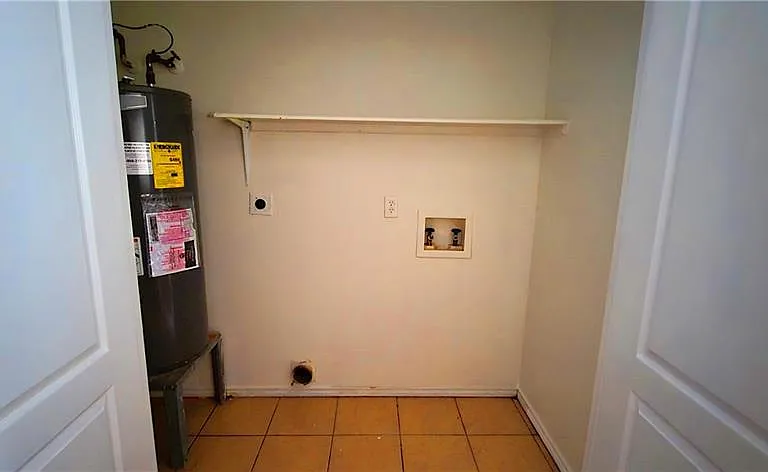 1302 Prosperity Dr #A — Photo 7