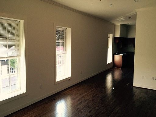 5th image of 3027 W Cary St