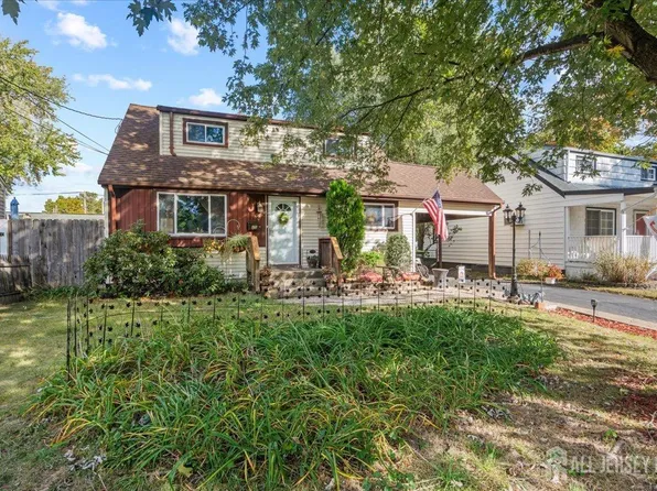 372 Park Ave, Old Bridge, NJ 08857