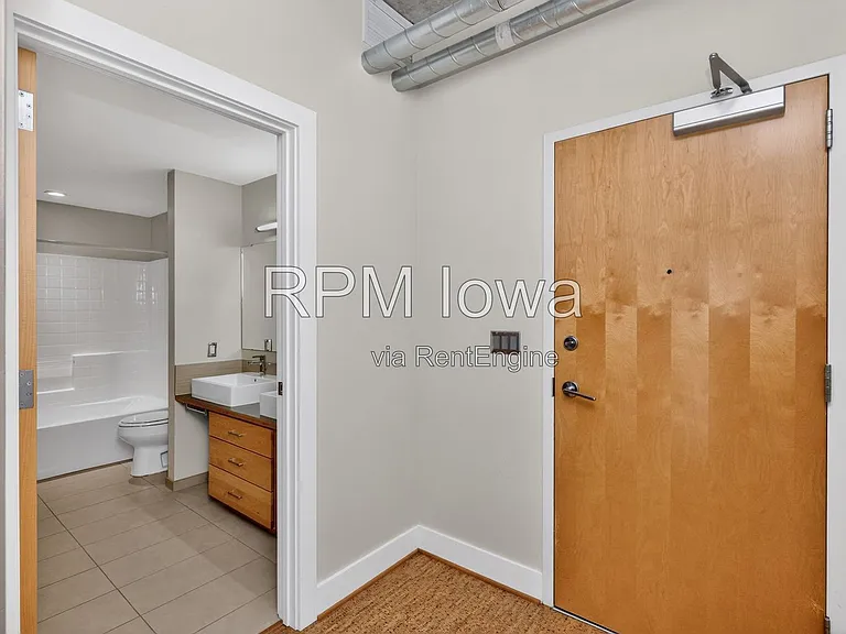 309 E 5th St #404 — Photo 14