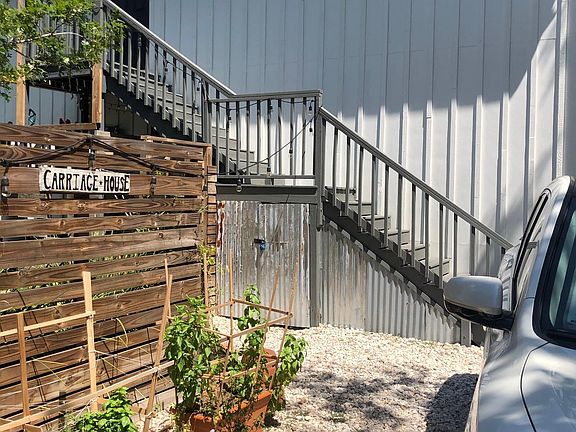5th image of 222 Camargo St APT 2