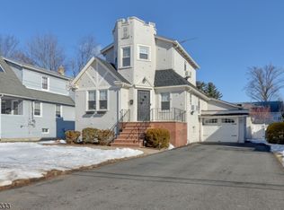 4 Elmwood Ave, Pequannock, NJ 07440