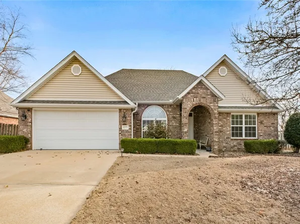 4377 Ravenwood Ln, Springdale, AR 72762