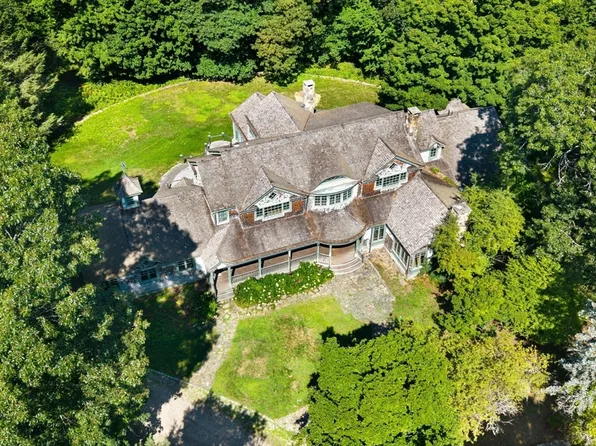 21 Jeffrey Rd, Wayland, MA 01778