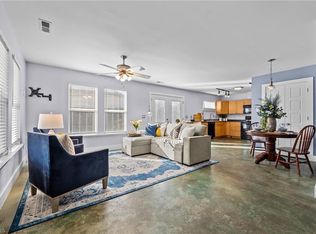 1513 Village Crest Dr, Greensboro, NC 27405