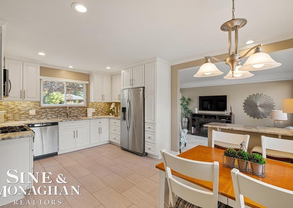 605 Hidden Ln, photo 15