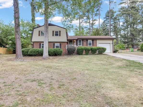 4005 Pin Oak Rd, Raleigh, NC 27604
