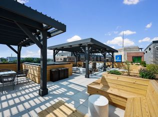 2401 S State St #306-4, Chicago, IL 60616