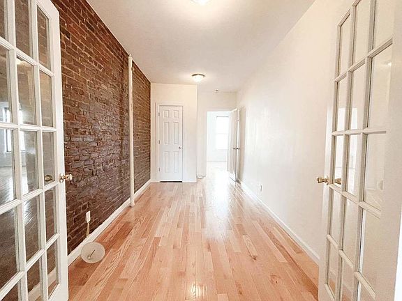5th image of 181 Guernsey St APT 3R