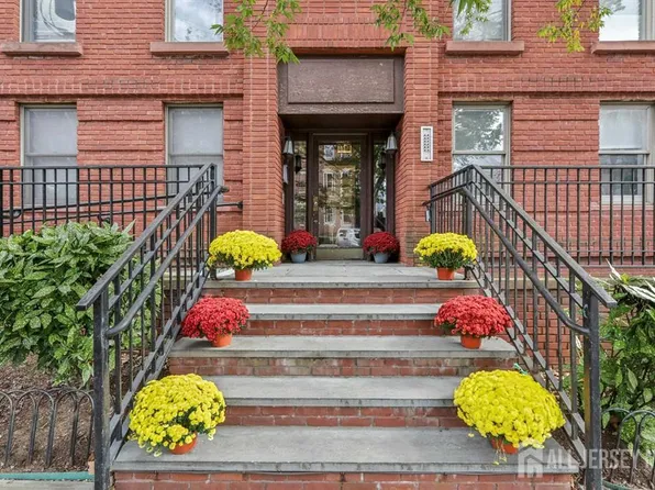 180 Washington St APT 11, Jersey City, NJ 07302